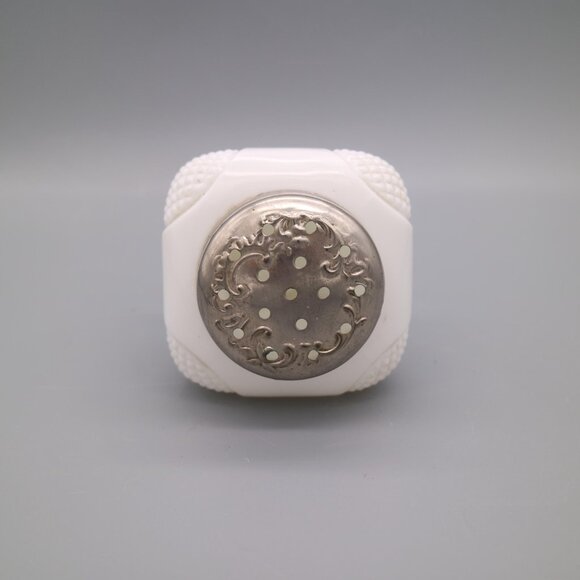 Vintage Milk Glass Single Salt Pepper Shaker - Picture 5 of 6